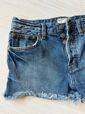 Free People FP Denim High Rise Button-Fly Cutoff Shorts Size 24 thumbnail 3