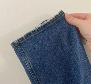 Abercrombie & Fitch the ‘90s slim straight ultra high rise distressed jeans 30 thumbnail 5