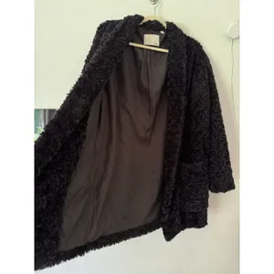 Aritzia Wilfred Free Grete Teddy Coat Fuzzy Jacket Size Medium Black thumbnail 7