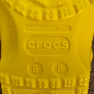 Crocs Lemon Classic Clog thumbnail 4
