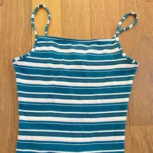 Garage tank top thumbnail 1
