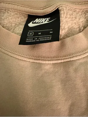 Nike Cropped Crewneck Beige Sweatshirt Women’s Medium thumbnail 3
