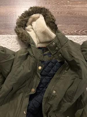 Tommy Hilfiger Women's Sherpa Lined Hood Parka Jacket in army green. Size Small thumbnail 3