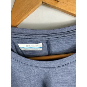 Columbia Blue long Sleeve Active Top Size Medium thumbnail 2