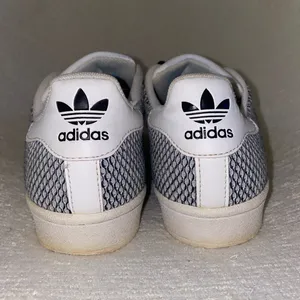 Adidas Superstar Sneakers thumbnail 4