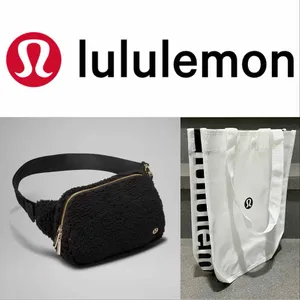 LULULEMON Everywhere Belt Bag Large 2L Fleece,Black/Gold, NWT+FREE shopping Bag thumbnail 9