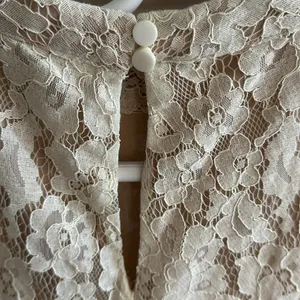 Rose + Olive Cream Sleeveless High Neck Lace Overlay Keyhole Back Top Blouse S thumbnail 6