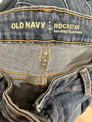 Old Navy - Rockstar Mid Rise Distressed Jeans - Great condition! thumbnail 3