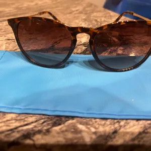 Tortoise Shell Sunglasses Brown thumbnail 3