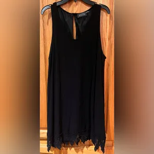 ASTR the Label Crochet Hem Sleeveless Black Rayon Mini‎ Shift Dress Size Large thumbnail 2