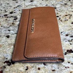 Michael Kors Brown Jet Set Saffiano Leather Snap Front Wallet - EUC thumbnail 3