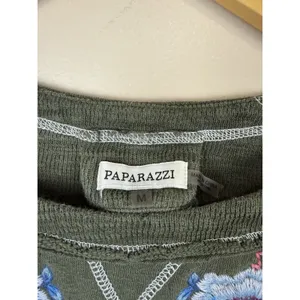 Paparazzi Women's Size M Green Floral Embroidered Top Long Sleeve Stretch Boho thumbnail 6