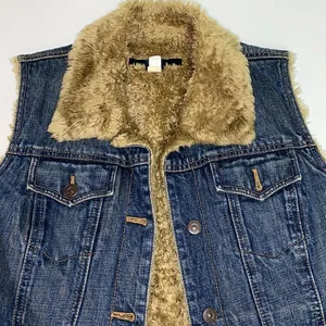 Y2k 00s Gap denim vest with faux fur‎ tan collar and lining Size M C25 thumbnail 5