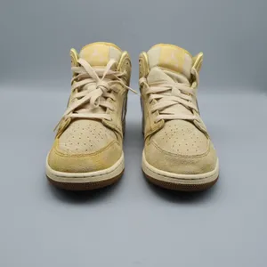 Nike Air Jordan 1 Mid SE GS French Fries B7405-700 Size 6Y Wmn 7.5 Sneaker thumbnail 4