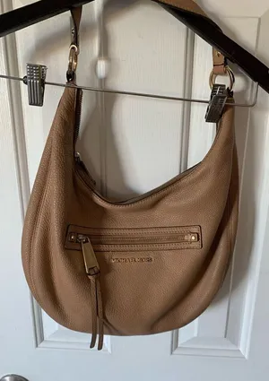 Michael Kors Rhea zip Shoulder Bag 100% leather in Suntan beige tan hobo thumbnail 1