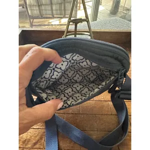Vera Bradle Woodard‎ Performance Belt Bag Fanny Pack Waist Bag EUC navy thumbnail 3