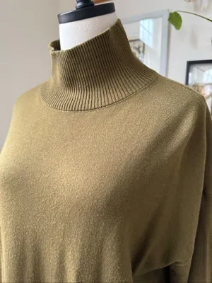 Loft Artichoke Green Mock Neck Fine Gauge Knit Sweater M thumbnail 4