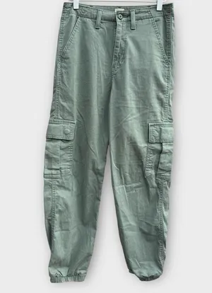 Levi’s High-Waisted Cargo Joggers thumbnail 4