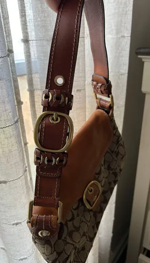 Vintage  Buckle Shoulder Bag thumbnail 2