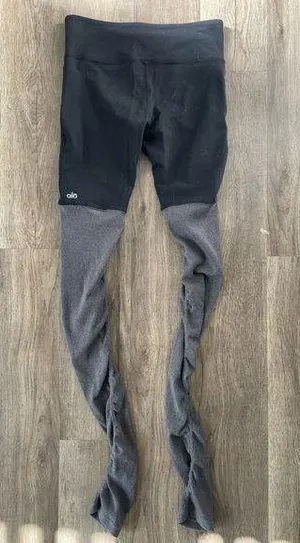 Alo yoga high waisted goddess leggings sz M thumbnail 1