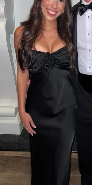 Black formal dress thumbnail 1