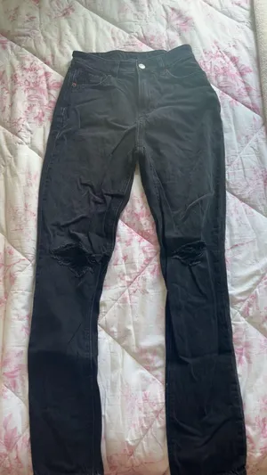 American Eagle Strigid Jeans Ripped thumbnail 1