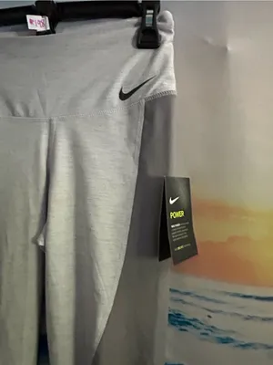 Nike Women’s Gray Dri-FIT High-Waist Leggings SM NWT thumbnail 3