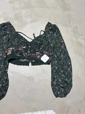 Altar’d state NWT Green Hunter Floral Smocked Top Puff Sleeves medium MSRP$68 thumbnail 5
