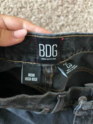 BDG High-Waisted Black Shorts thumbnail 3