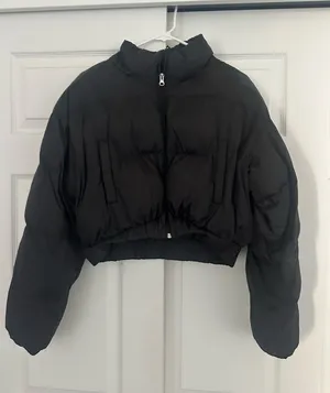 Cropped Black Puffer Jacket thumbnail 1