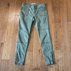Abercrombie & Fitch olive mid rise seamed skinny pant size 28 thumbnail 3