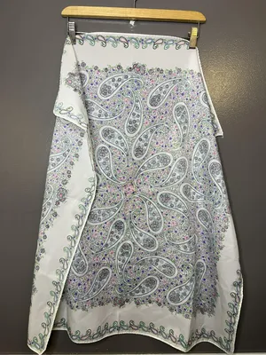 Paisley Daisy Floral Scarf Womens One Size Multicolor Satin Square Shawl Wrap thumbnail 1