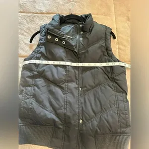 Gap Down Puffer Vest Women's Size XS Black Y2K Warm Ski thumbnail 3