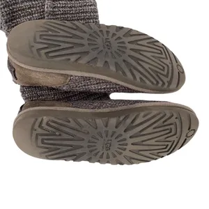 UGG Classic Cardy Knit Boots Gray Women’s Size 6 thumbnail 9