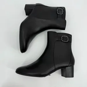 Clarks Boots Women 8 M Black Leather Linnae Up Waterproof Side Zip Ankle Bootie thumbnail 7