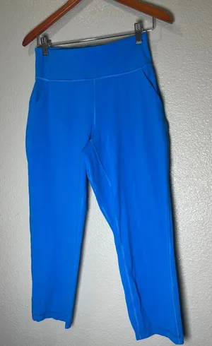 Lululemon High Rise Align w/ pockets crop leggings buttery soft size 8 thumbnail 1