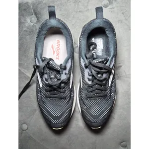 Brooks Revel Running Shoes 8.5 Medium B - Black with White Accents thumbnail 8
