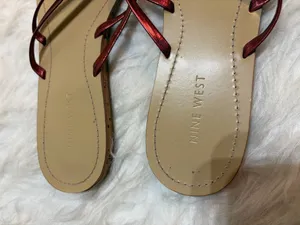 Nine West Women’s Red Thong Sandals 7.5 M Flip Flops thumbnail 2