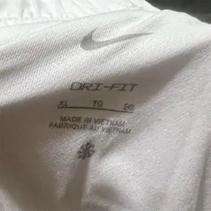 Nike Dri-FIT Tempo Womens Running Shorts White Size XL Drawstring Swoosh thumbnail 5