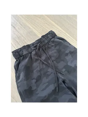 Lululemon Black Grey Camo Pants Size 4 thumbnail 3