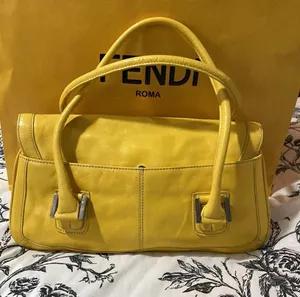 Nordstrom Beautiful Womens Leather Handbag thumbnail 1