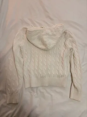 Brandy Melville Zip-Up Hoodie Knit Cable thumbnail 3