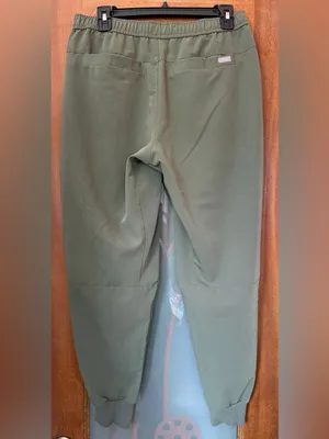 FIGS Tansen Unisex Jogger Scrub Moss/Olive Green -Medium thumbnail 7