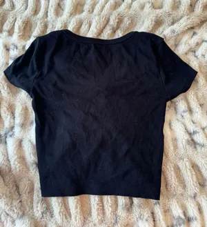 Cropped T-shirt thumbnail 3