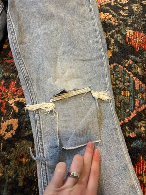 Skinny Jeans thumbnail 2