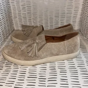Frye Gemma Tassel Slip On Ash Suede‎ Leather Loafer Sneakers Womens 8.5M Boho thumbnail 2