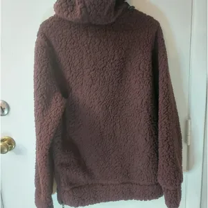 Free Planet Burgundy Sherpa Hoodie S Winter Cozycore Comfy Casual Streetwear NEW thumbnail 3