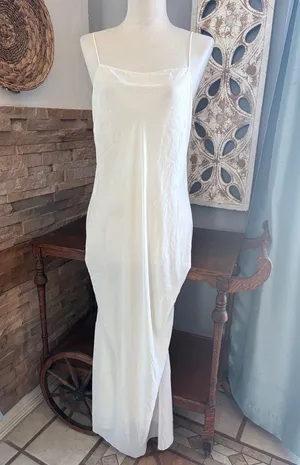 Elegant White Chemise Slip Size M thumbnail 1