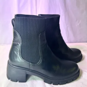 Steve Madden Black Ankle Booties thumbnail 5