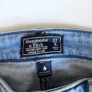 Abercrombie & Fitch Simone High Rise Ankle Flare Distressed Size‎ 27/4 Short thumbnail 7